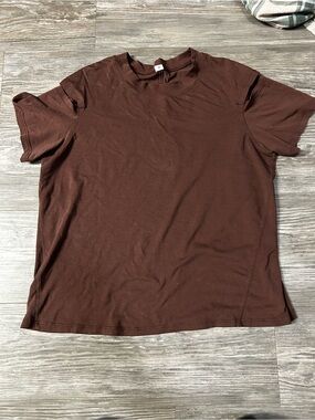 Lululemon Brown Crew Neck T-Shirt